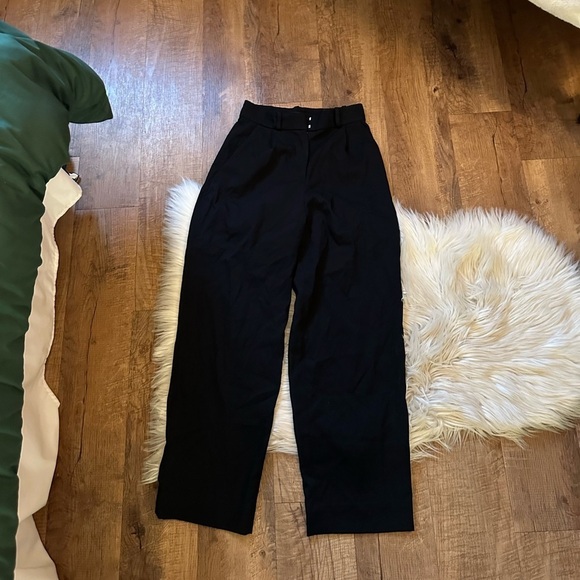 & OTHER STORIES Black Pleated Trousers - Picture 7 of 7